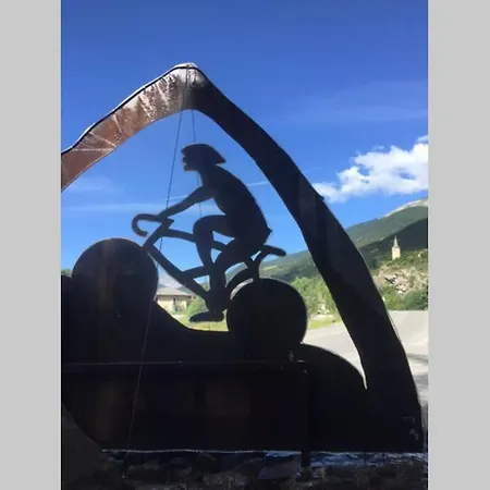 Maison Neuve Proche De Barcelonnette Jausiers