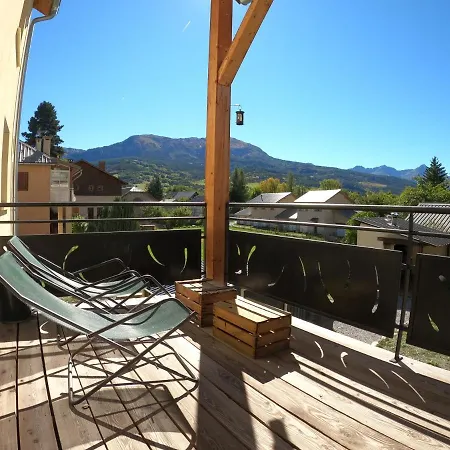 Holiday home Maison Neuve Proche De Barcelonnette