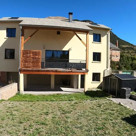 Maison Neuve Proche De Barcelonnette Jausiers