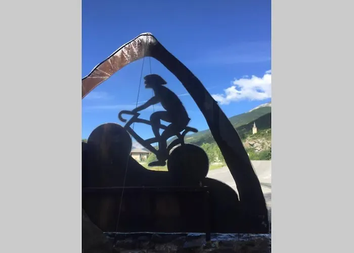 Maison Neuve Proche De Barcelonnette Jausiers