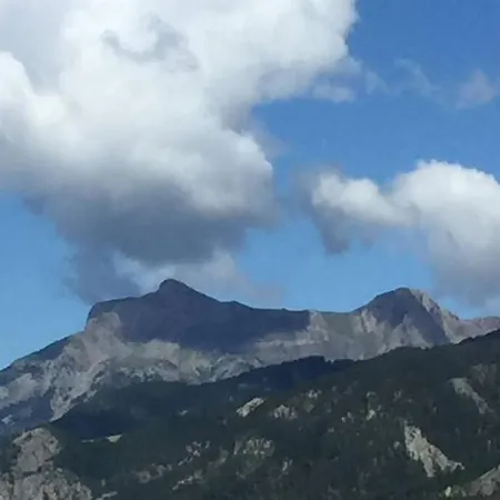 Maison Neuve Proche De Barcelonnette *