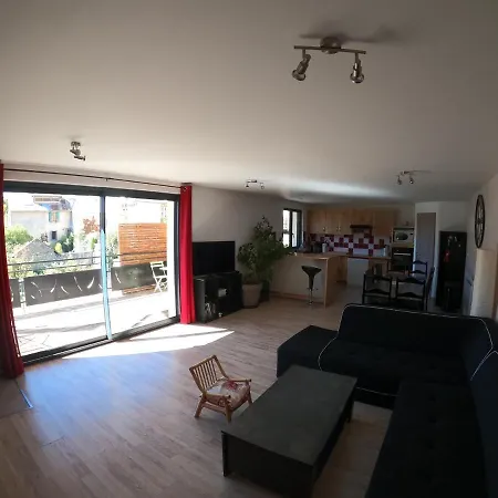 Maison Neuve Proche De Barcelonnette *