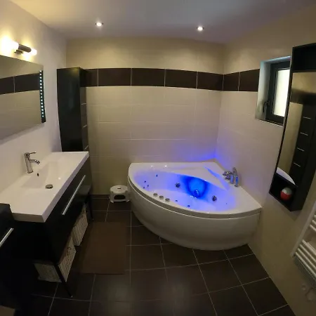 Maison Neuve Proche De Barcelonnette Hébergement de vacances