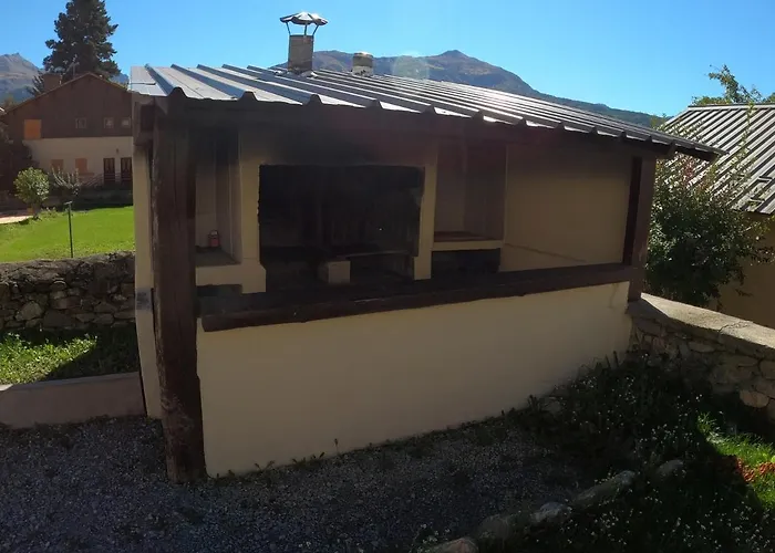 Maison Neuve Proche De Barcelonnette * Jausiers