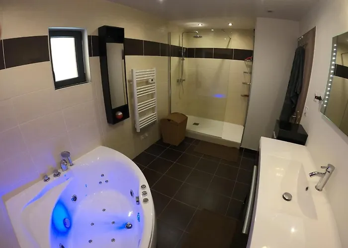 Maison Neuve Proche De Barcelonnette *